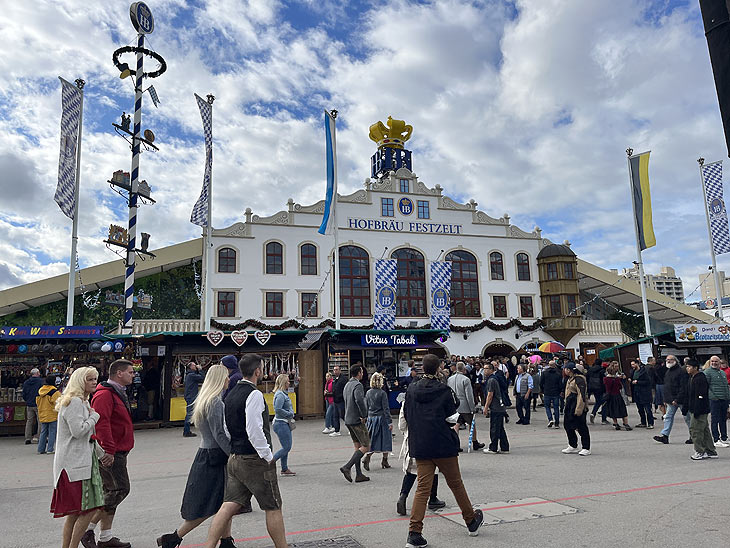 Hofbräu Zelt (Bild: Martin Schmitz)